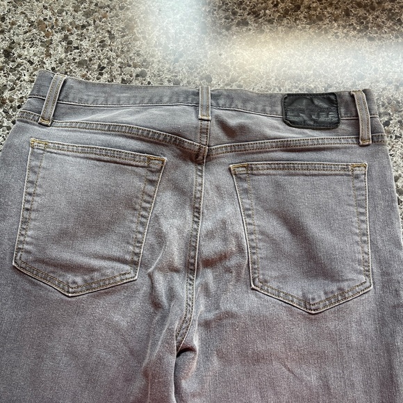 Crosby & Howard Jeans Men’s Size 30x30 Gray washed out look - Picture 9 of 10